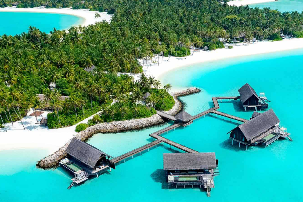 Luxury Resort Stays