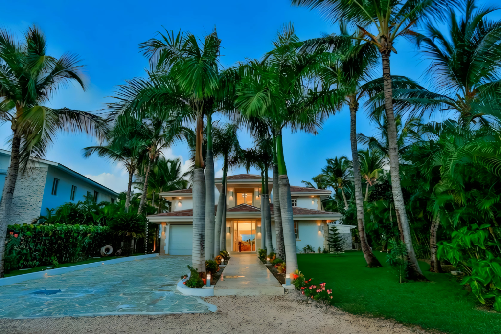 Private Villa Retreats