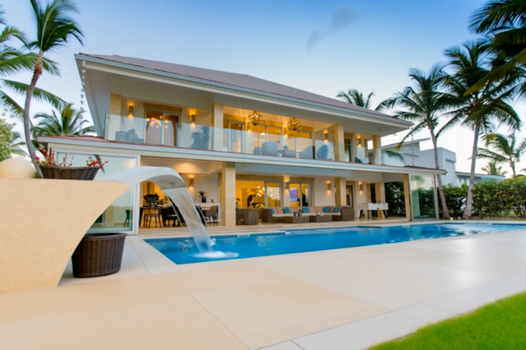 Private Villa Retreats